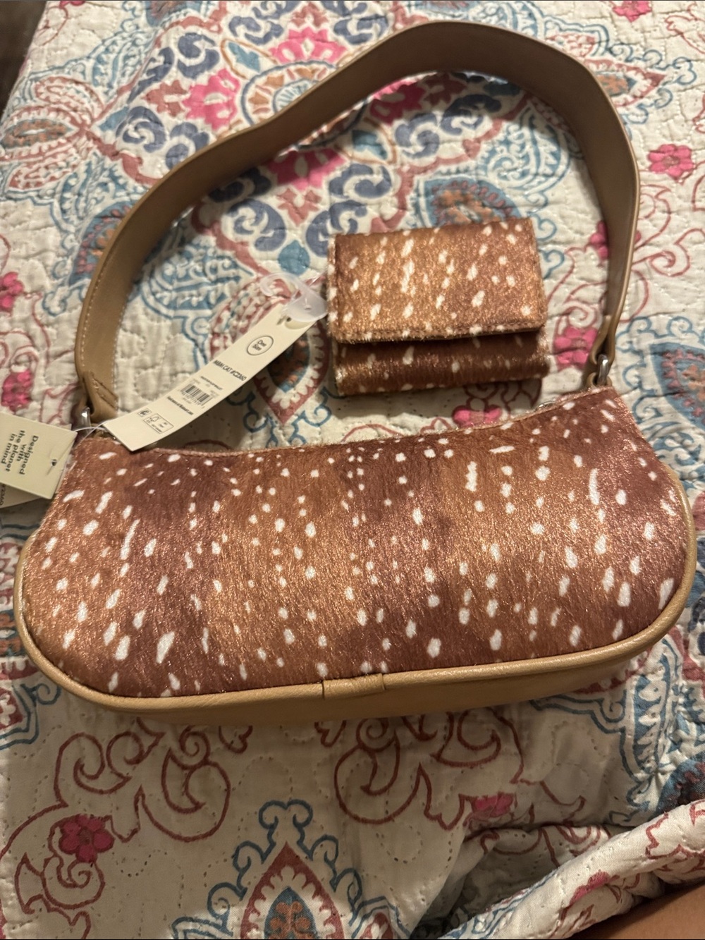 No Boundaries Speckled Tan and White Shoulder Bag with Matching Wallet